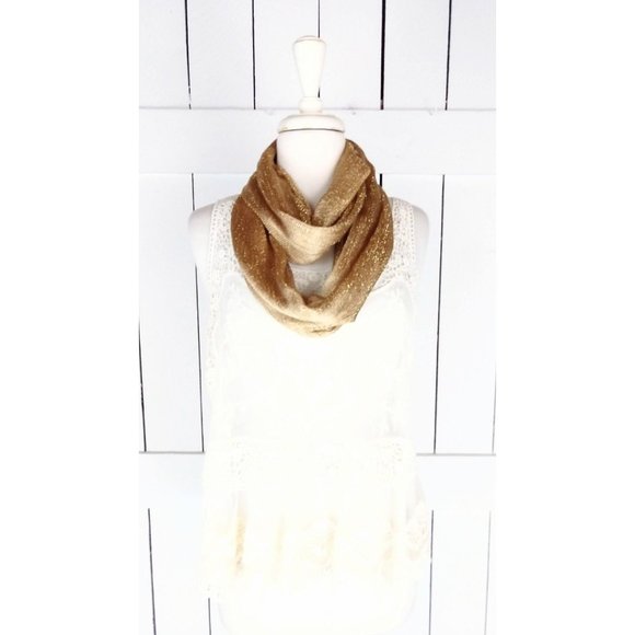 Metallic gold mesh open weave infinity scarf - Picture 4 of 5
